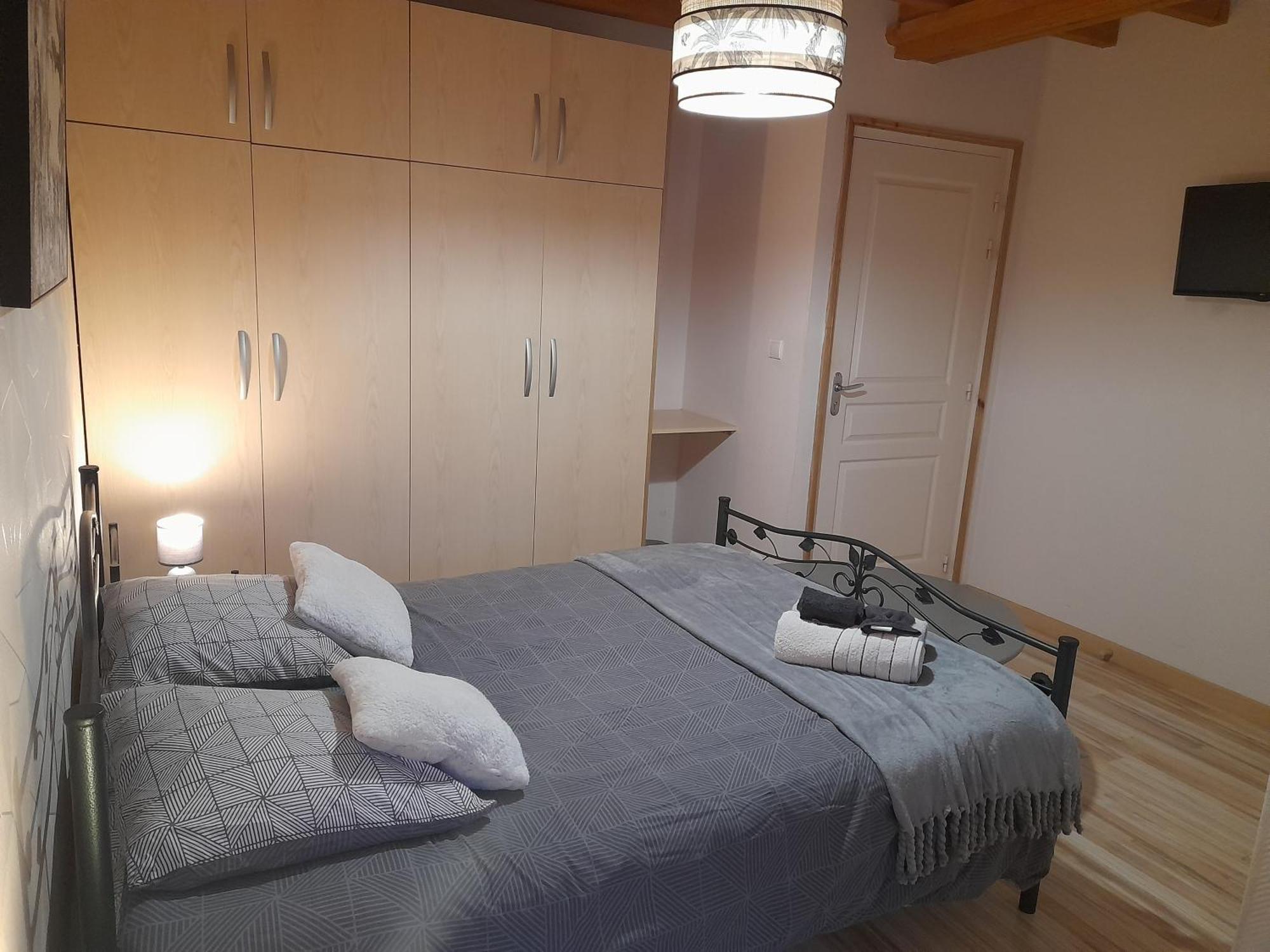 Domaine De La Tour Carree - 3 Chambres Benoitville Екстериор снимка